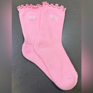 NWOT ALO Yoga Pink Lettuce Edge Ruffle Socks